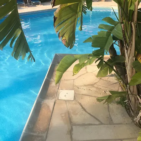 בית נופש Coral Bay Townhouse, Pool & Sea Views, Peyia *